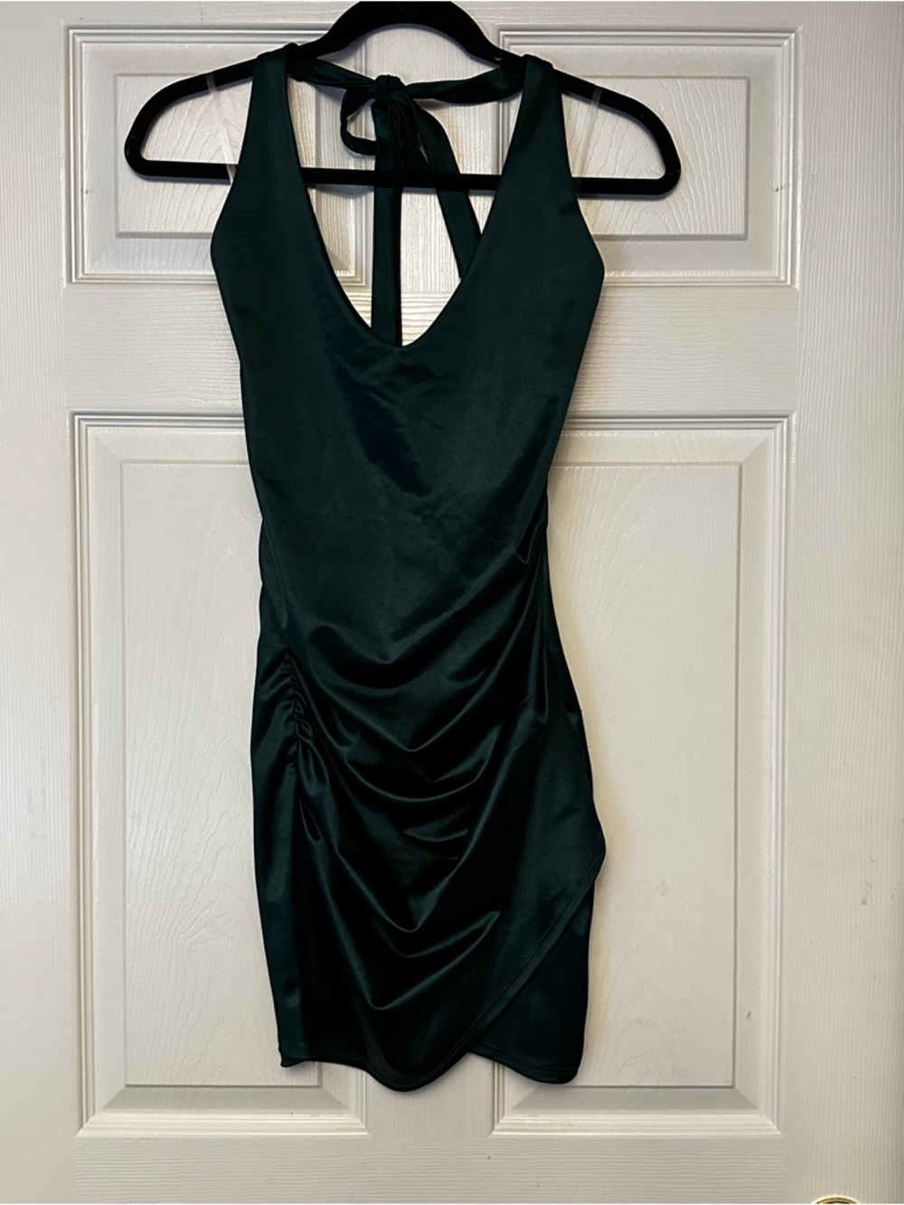 Windsor Satin Bodycon Halter Mini Dress Hunter Green Cocktail Size Medium NWT
